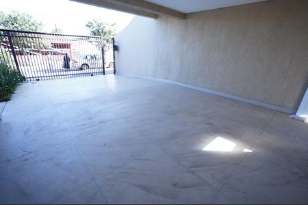 Casa à venda com 5 quartos, 250m² em Jardim América, Goiânia
