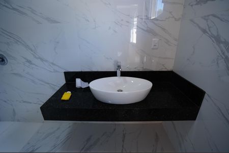 Casa à venda com 250m², 5 quartos e 4 vagas