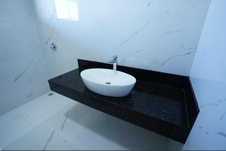 Casa à venda com 250m², 5 quartos e 4 vagas