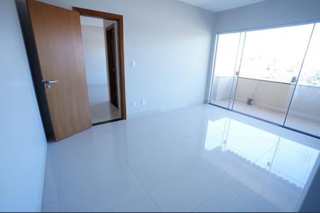 Casa à venda com 250m², 5 quartos e 4 vagas
