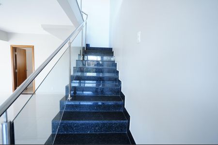 Casa à venda com 250m², 5 quartos e 4 vagas
