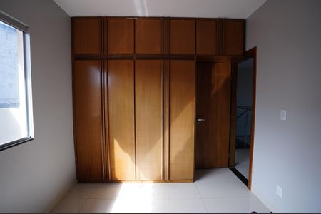 Casa à venda com 250m², 5 quartos e 4 vagas
