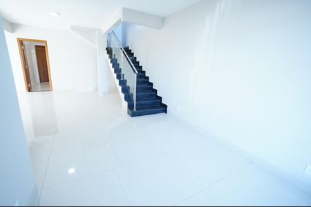 Casa à venda com 250m², 5 quartos e 4 vagas