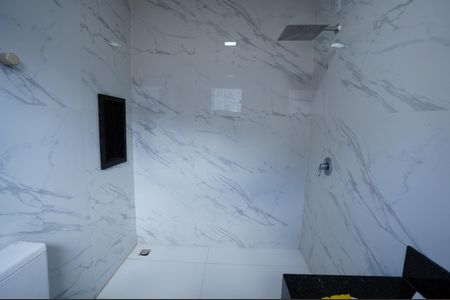 Casa à venda com 250m², 5 quartos e 4 vagas