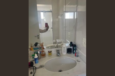 Apartamento à venda com 128m², 3 quartos e 3 vagas Apartamento à venda com 128m², 3 quartos e 3 vagasBanheiro