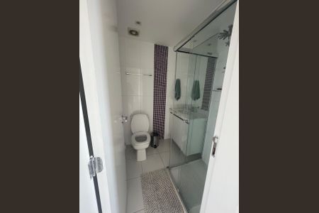 Apartamento à venda com 128m², 3 quartos e 3 vagas Apartamento à venda com 128m², 3 quartos e 3 vagasBanheiro