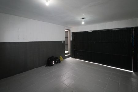 Casa para alugar com 40m², 1 quarto e sem vaga Casa para alugar com 40m², 1 quarto e sem vagaGaragem