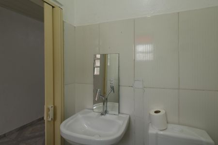 Banheiro de casa para alugar com 1 quarto, 40m² em Campanário, Diadema