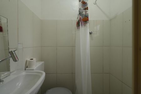 Casa para alugar com 40m², 1 quarto e sem vaga Casa para alugar com 40m², 1 quarto e sem vagaBanheiro