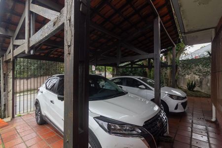 Casa à venda com 285m², 3 quartos e 4 vagas Casa à venda com 285m², 3 quartos e 4 vagasGaragem