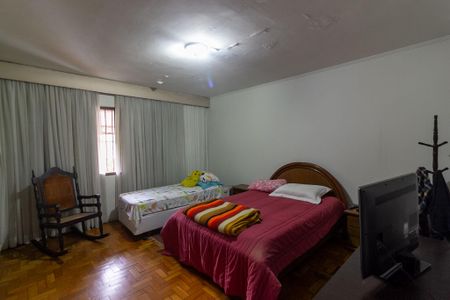Casa à venda com 285m², 3 quartos e 4 vagas Casa à venda com 285m², 3 quartos e 4 vagasQuarto 1 - Suíte