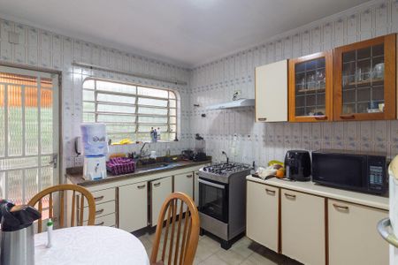 Casa à venda com 285m², 3 quartos e 4 vagas Casa à venda com 285m², 3 quartos e 4 vagasCozinha