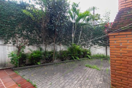 Casa à venda com 285m², 3 quartos e 4 vagas Casa à venda com 285m², 3 quartos e 4 vagasQuintal