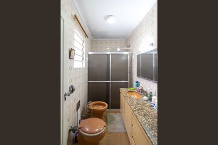 Casa à venda com 285m², 3 quartos e 4 vagas Casa à venda com 285m², 3 quartos e 4 vagasBanheiro Social