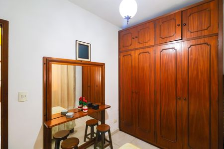 Casa à venda com 130m², 3 quartos e 2 vagas