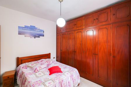 Casa à venda com 130m², 3 quartos e 2 vagas