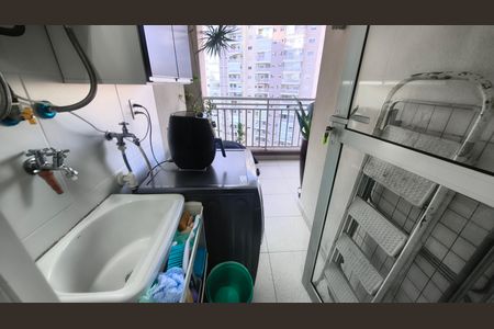 Apartamento à venda com 60m², 2 quartos e 1 vagaÁrea de Serviço