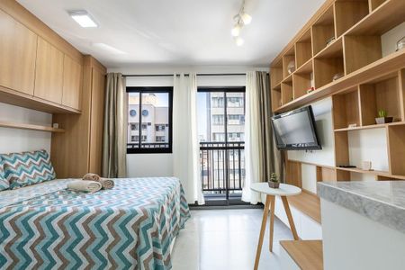 Sala/Quarto de apartamento para alugar com 1 quarto, 23m² em Centro, Curitiba