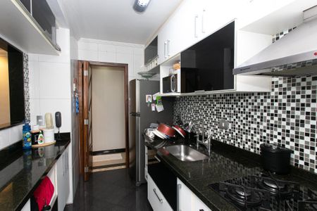Apartamento à venda com 75m², 3 quartos e 2 vagas Apartamento à venda com 75m², 3 quartos e 2 vagasCozinha
