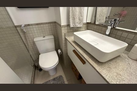 Apartamento para alugar com 83m², 3 quartos e 1 vaga Apartamento para alugar com 83m², 3 quartos e 1 vagaBanheiro