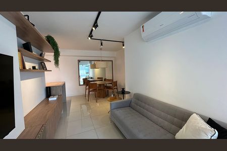 Sala de apartamento para alugar com 3 quartos, 83m² em Recreio dos Bandeirantes, Rio de Janeiro
