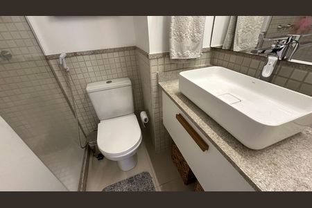 Apartamento para alugar com 83m², 3 quartos e 1 vaga Apartamento para alugar com 83m², 3 quartos e 1 vagaBanheiro