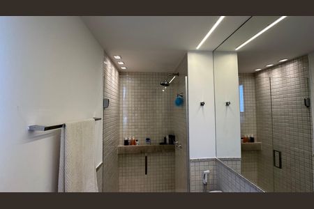 Apartamento para alugar com 83m², 3 quartos e 1 vaga Apartamento para alugar com 83m², 3 quartos e 1 vagaBanheiro do Quarto 2