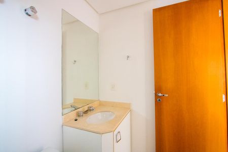Apartamento para alugar com 125m², 3 quartos e 3 vagasBanheiro do quarto 1