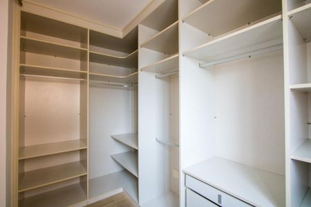 Apartamento para alugar com 125m², 3 quartos e 3 vagasCloset do quarto 1