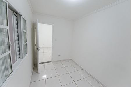 Quarto de casa para alugar com 2 quartos, 85m² em Jardim Maria Augusta, Taubaté