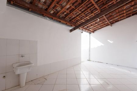 Casa para alugar com 85m², 2 quartos e sem vaga Casa para alugar com 85m², 2 quartos e sem vagaQuintal e área de serviço