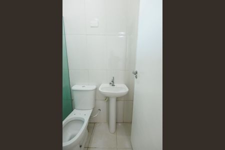 Casa para alugar com 85m², 2 quartos e sem vaga Casa para alugar com 85m², 2 quartos e sem vagaBanheiro Suíte