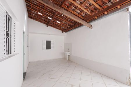 Casa para alugar com 85m², 2 quartos e sem vaga Casa para alugar com 85m², 2 quartos e sem vagaQuintal e área de serviço