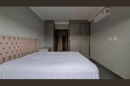 Apartamento para alugar com 118m², 3 quartos e 2 vagas Apartamento para alugar com 118m², 3 quartos e 2 vagasQuarto