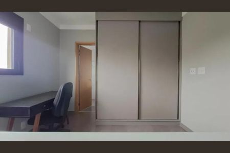 Apartamento para alugar com 118m², 3 quartos e 2 vagas Apartamento para alugar com 118m², 3 quartos e 2 vagasQuarto