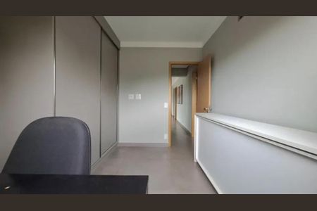 Apartamento para alugar com 118m², 3 quartos e 2 vagas Apartamento para alugar com 118m², 3 quartos e 2 vagasQuarto
