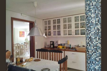 Apartamento à venda com 180m², 3 quartos e 1 vaga