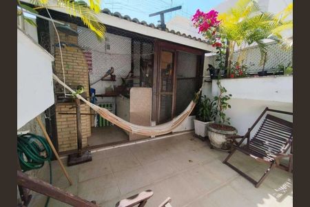 Apartamento à venda com 180m², 3 quartos e 1 vaga