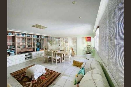 Apartamento à venda com 180m², 3 quartos e 1 vaga
