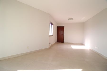 Apartamento para alugar com 131m², 3 quartos e 2 vagasSala