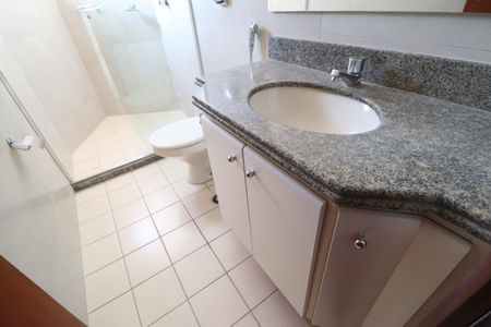 Apartamento para alugar com 131m², 3 quartos e 2 vagasBanheiro Social 2