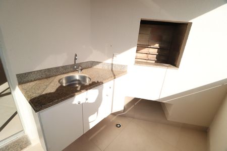 Apartamento para alugar com 131m², 3 quartos e 2 vagasSacada