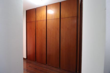 Apartamento para alugar com 131m², 3 quartos e 2 vagasQuarto 3 - Suíte