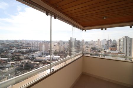 Apartamento para alugar com 131m², 3 quartos e 2 vagasSacada