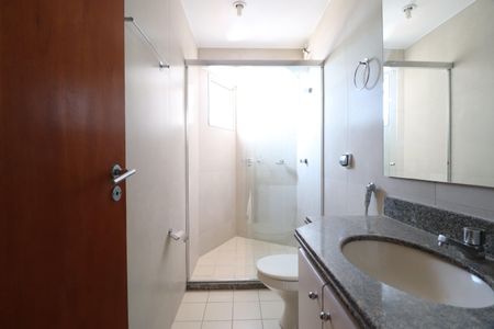 Apartamento para alugar com 131m², 3 quartos e 2 vagasBanheiro Social 2