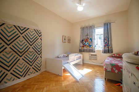 Apartamento à venda com 155m², 4 quartos e 1 vagaQuarto 3