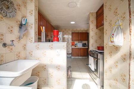 Apartamento à venda com 155m², 4 quartos e 1 vagaÁrea de Serviço