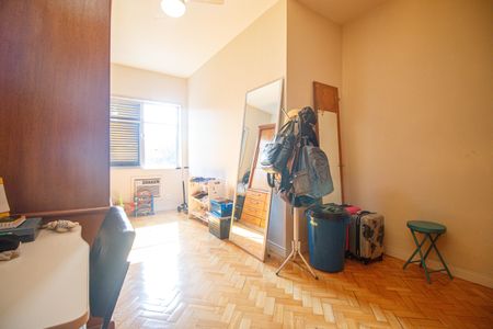 Apartamento à venda com 155m², 4 quartos e 1 vagaQuarto 2