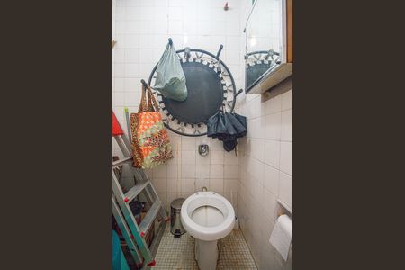 Apartamento à venda com 155m², 4 quartos e 1 vagaBanheiro de Serviço