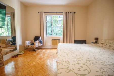 Apartamento à venda com 155m², 4 quartos e 1 vagaQuarto Suite